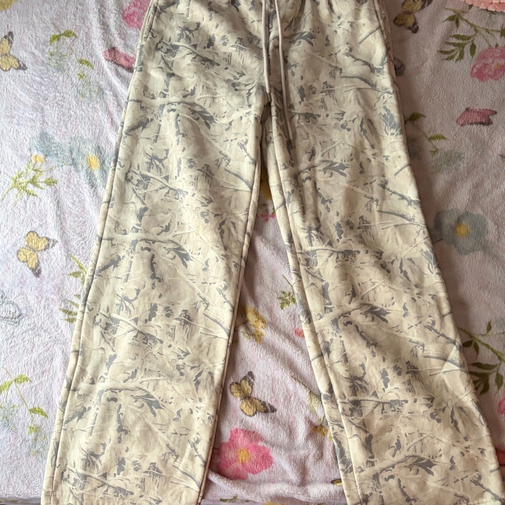 Camouflaged Wide Leg Pants - Cream and Gray